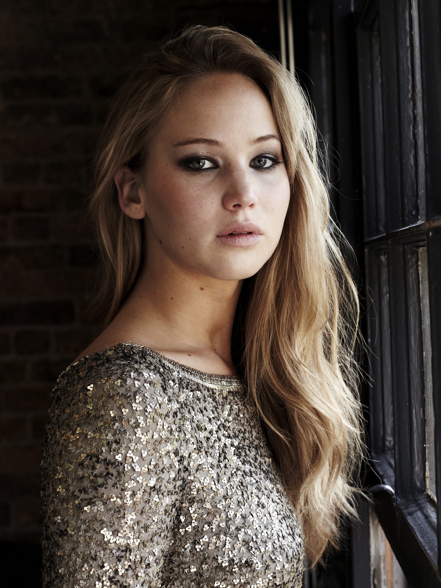 Jennifer Lawrence Cool Look for Apple iPad Air 2 resolution