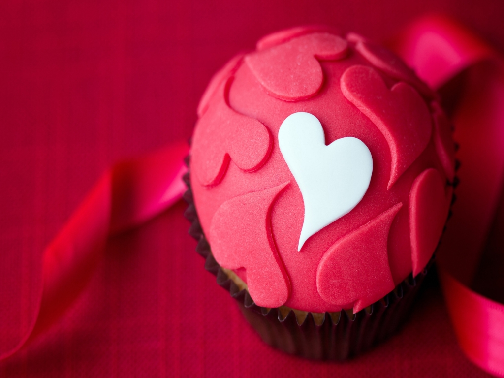 Love Cupcake for 1024 x 768 resolution