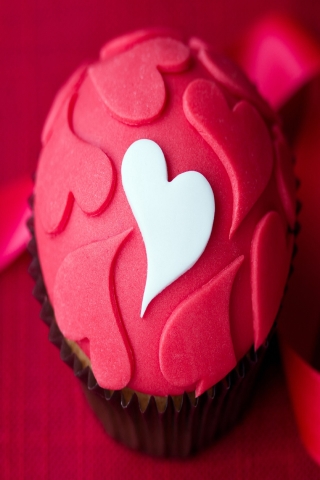 Love Cupcake for 320 x 480 Phones resolution