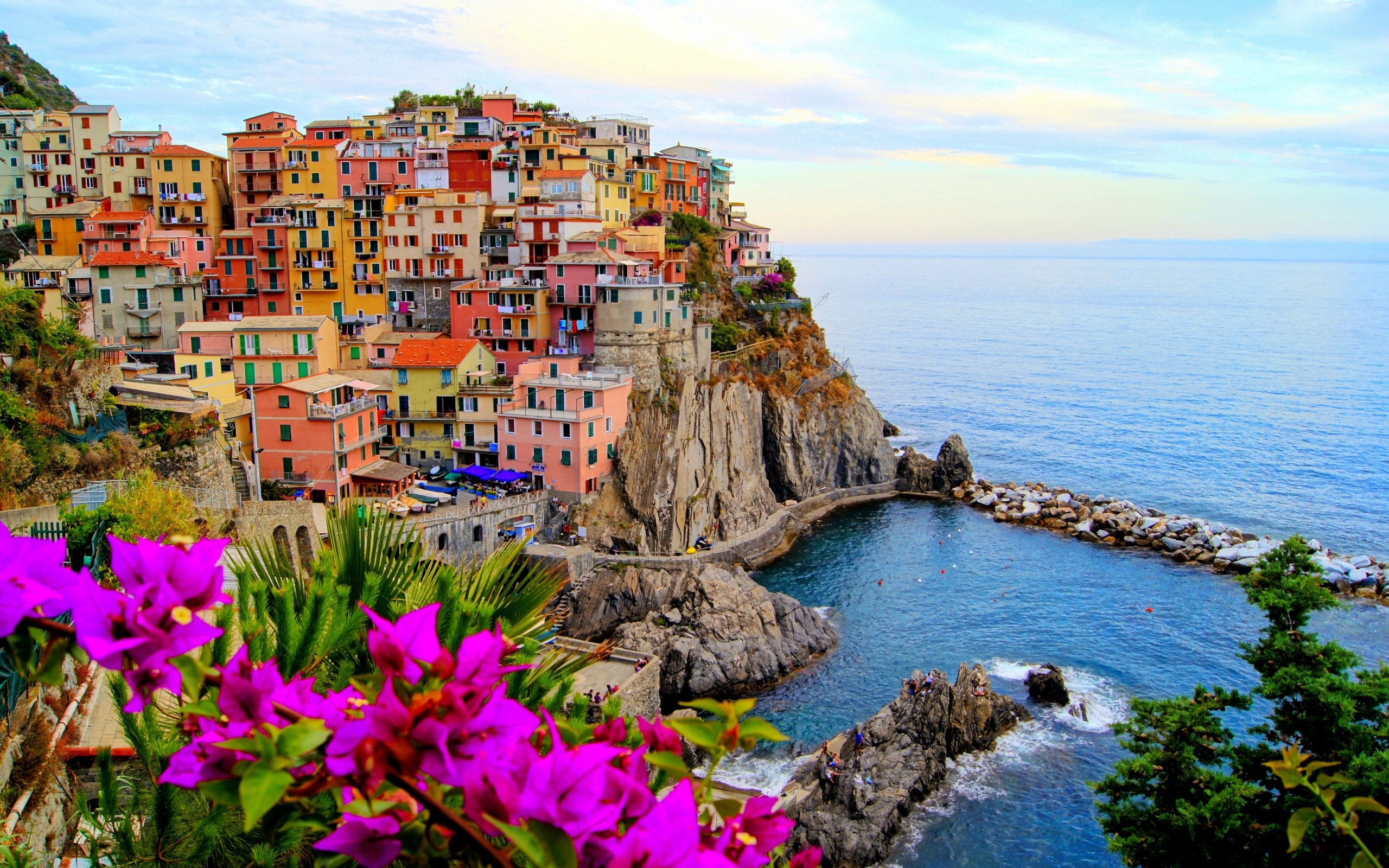 Manarola Itlay for 2560 x 1600 widescreen resolution