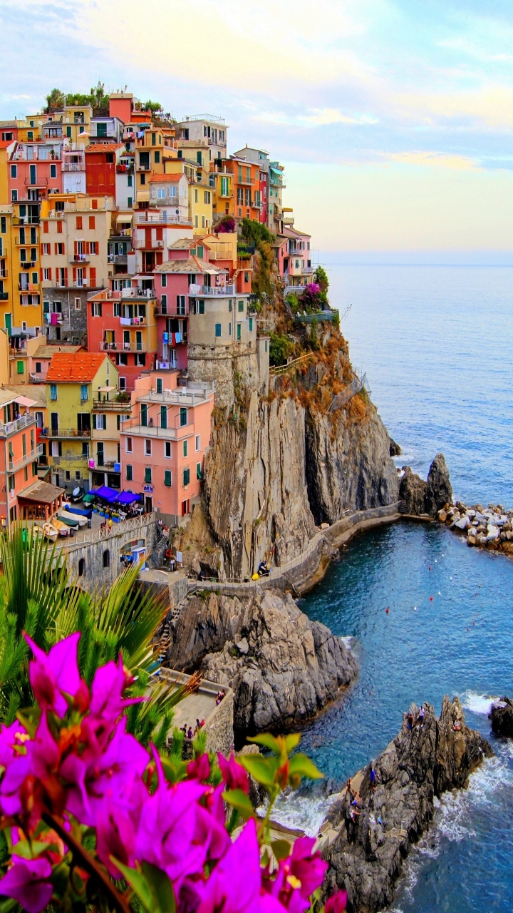 Manarola Itlay for 720p HD Smartphones resolution