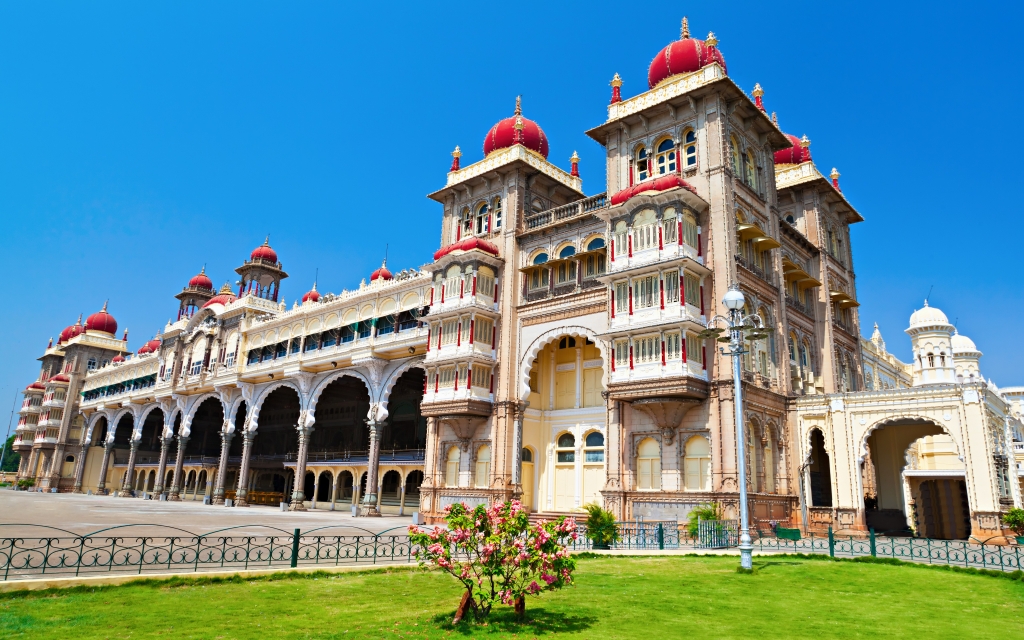 Mysore Palace Karnataka for 1024 x 640 widescreen resolution