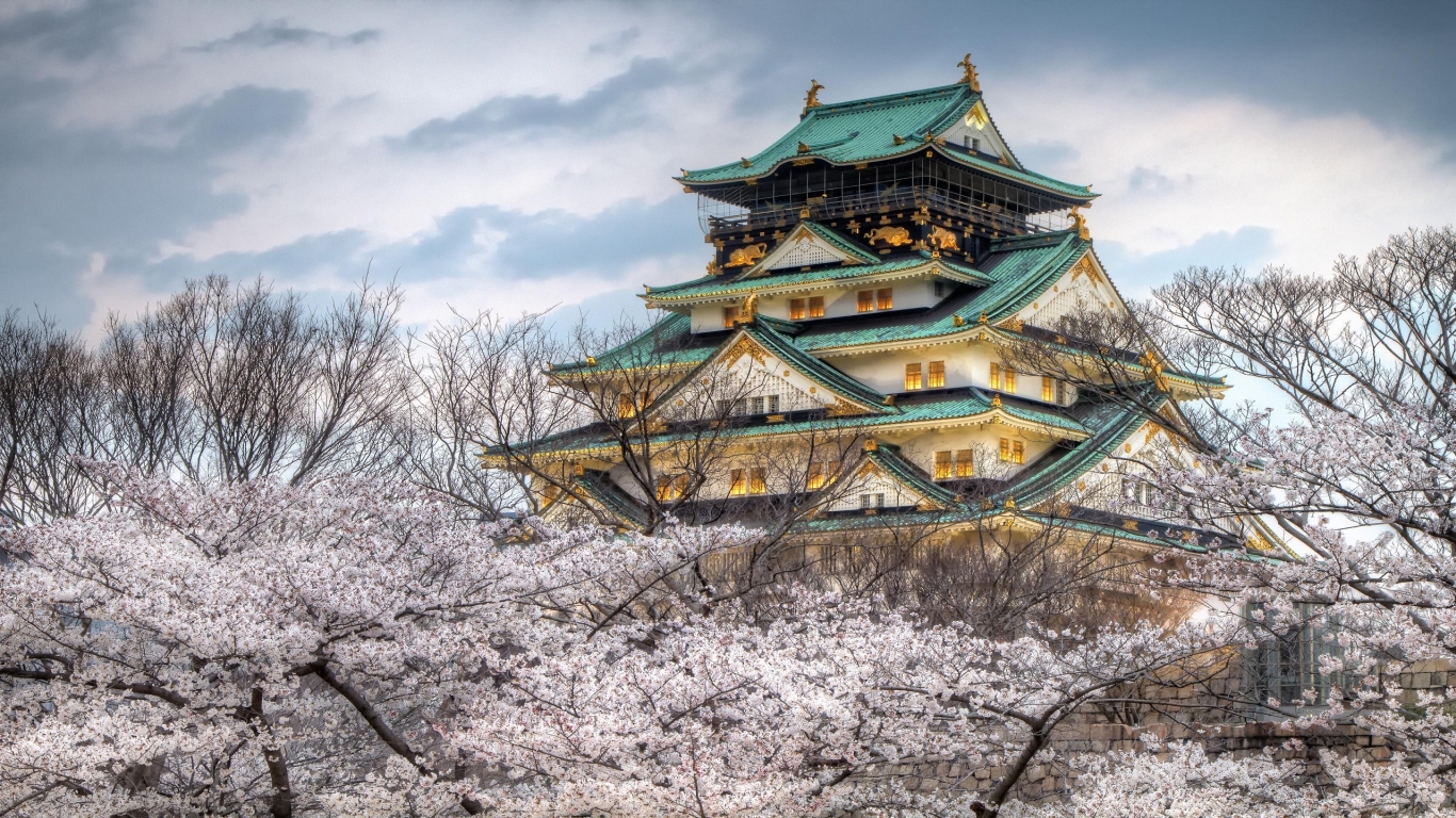 Osaka Castle Japan for 1366 x 768 HDTV resolution