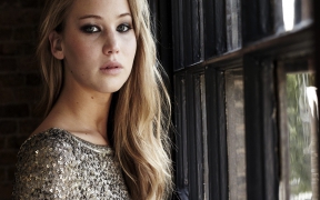 Jennifer Lawrence Cool Look Wallpaper