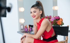 Zendaya Coleman red Dress Wallpaper